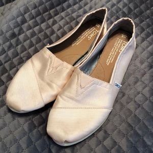 Toms ballet pink shoes 8